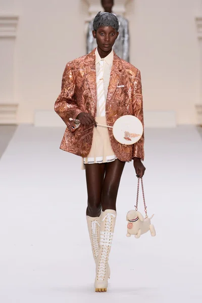 Look 45